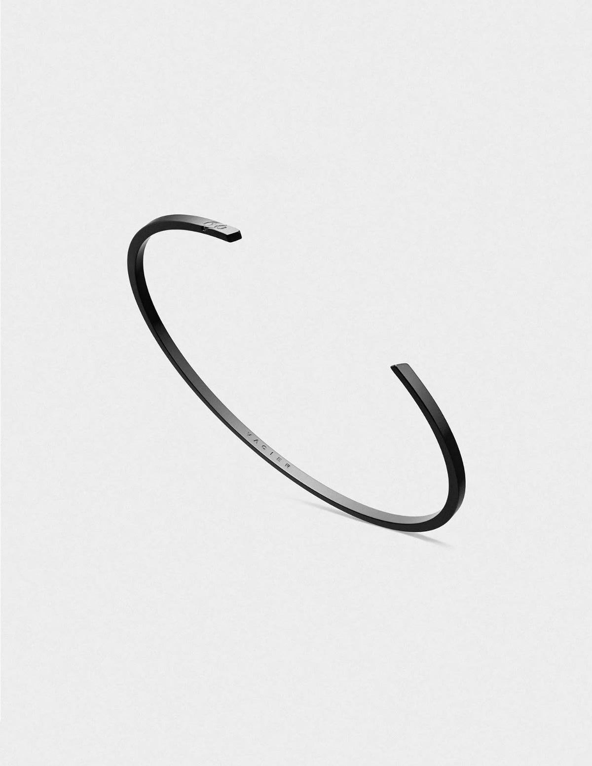 Stackable One-Size Cuff — Black