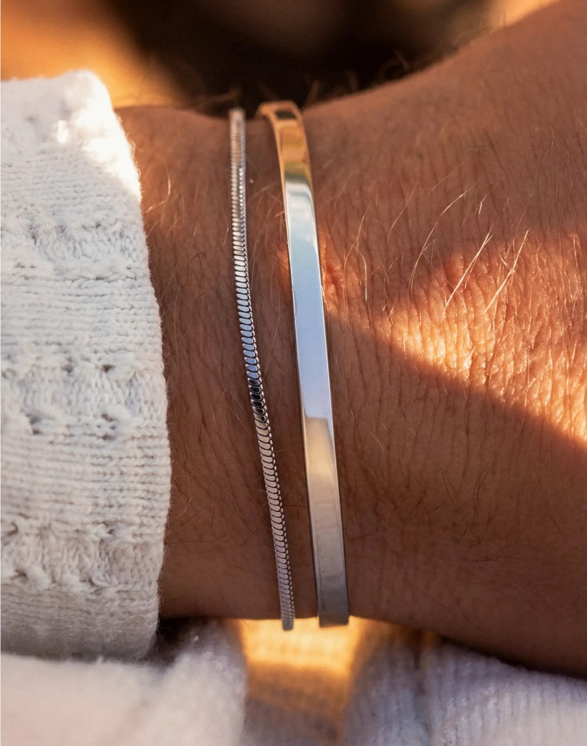 Minimal One-Size Cuff — Steel