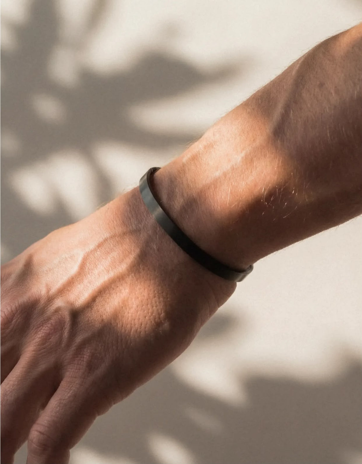 One-Size Cuff — Black