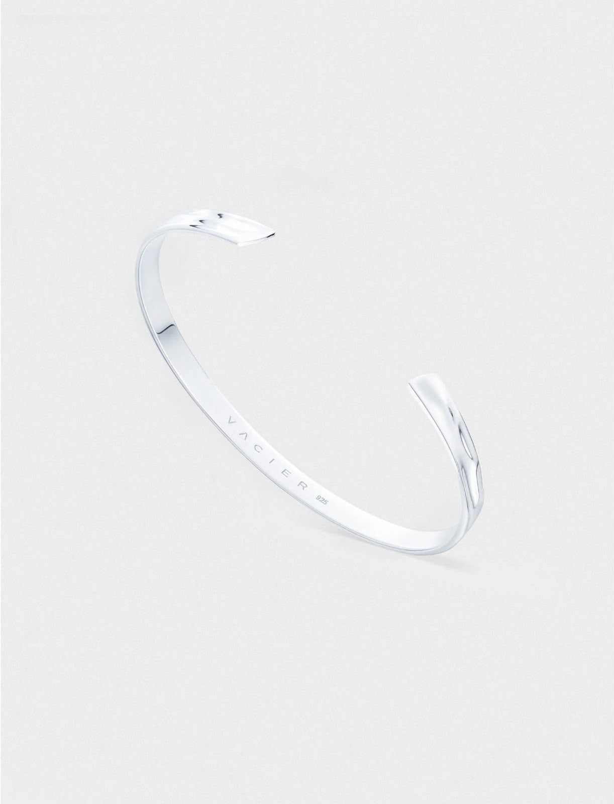 Exclusive One-Size Cuff in Silver