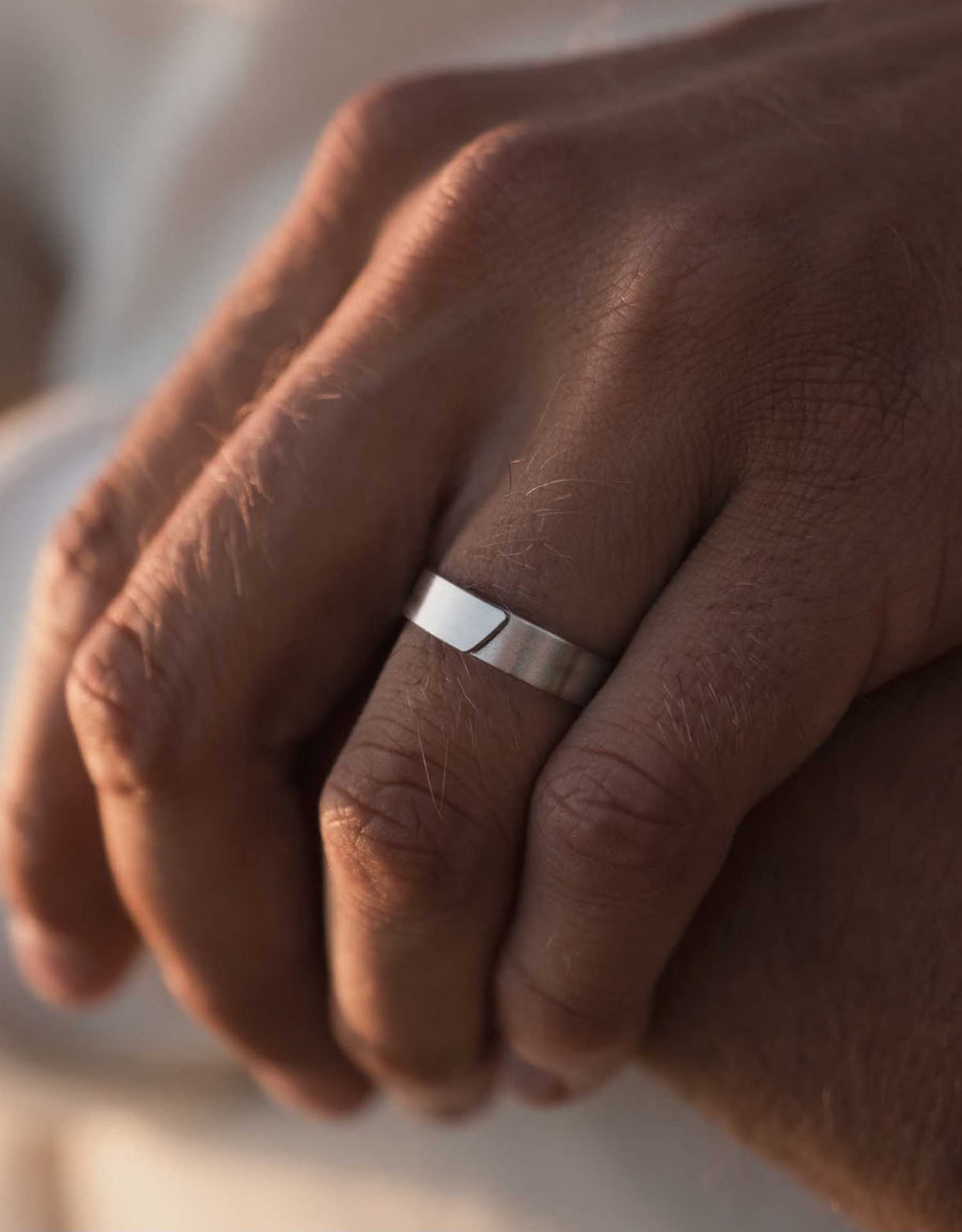 One-Size Ring — Steel