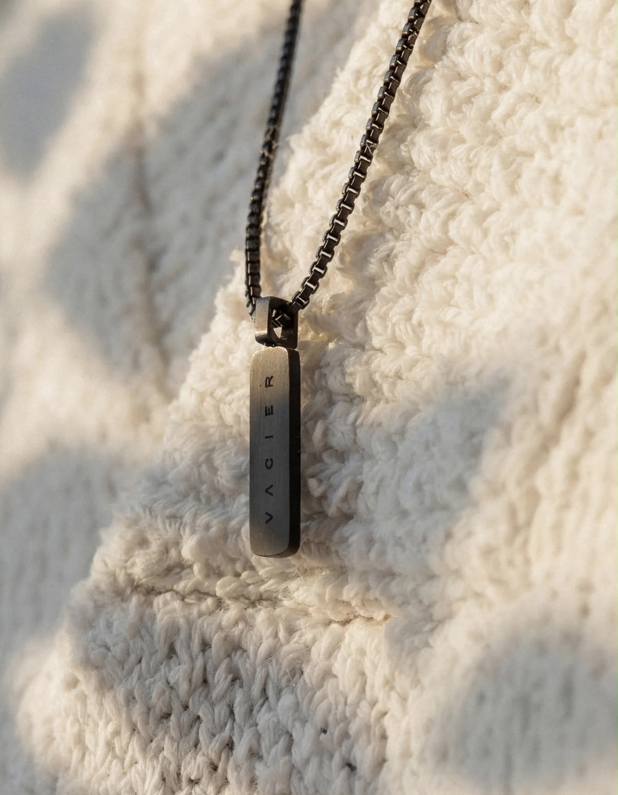 Wire Pendant Necklace