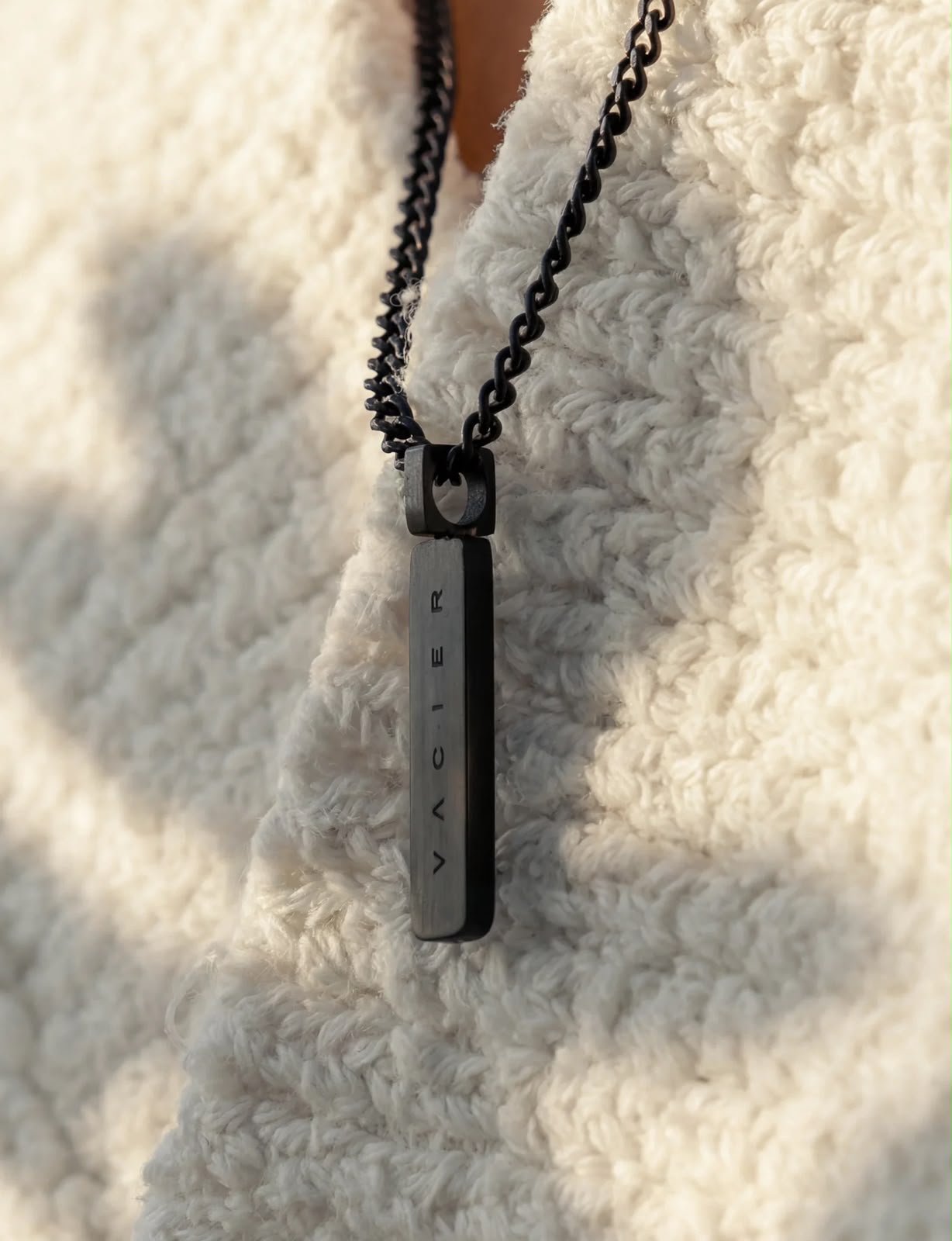 Minimal Pendant Necklace