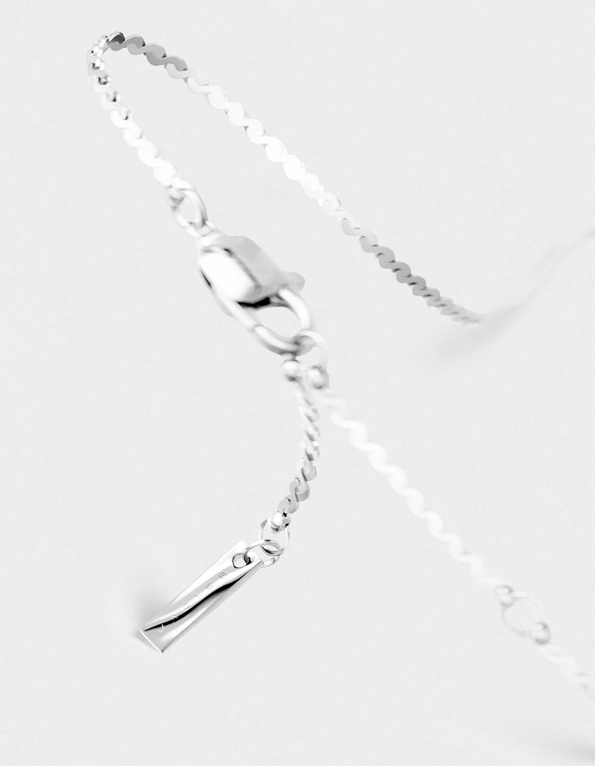 Fluid Chain Bracelet