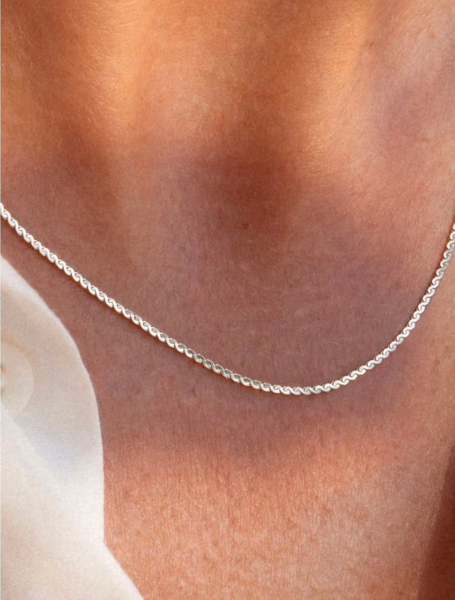 Fluid Chain Necklace